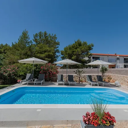 Tome-2 By Interhome Apartmán *