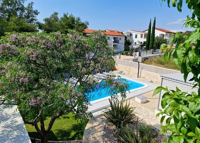 Tome-2 By Interhome 维尔