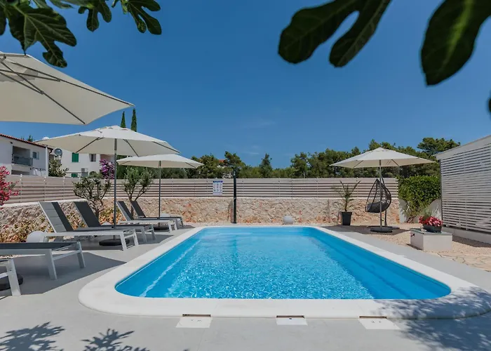 Tome-2 By Interhome * 维尔